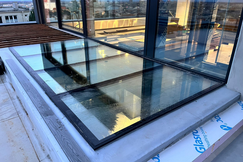 Blog / Strešné sklo-hliníkové svetlíky - foto Blog / Strešné sklo-hliníkové svetlíky - foto