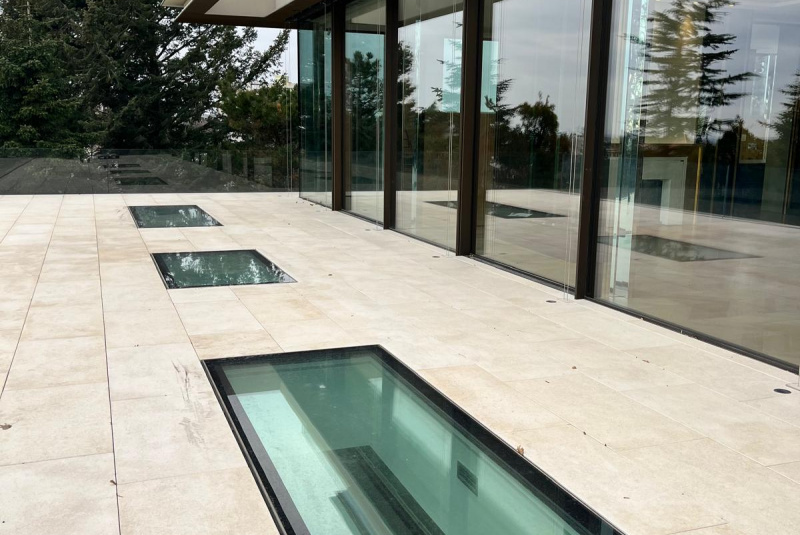 Blog / Strešné sklo-hliníkové svetlíky - foto Blog / Strešné sklo-hliníkové svetlíky - foto