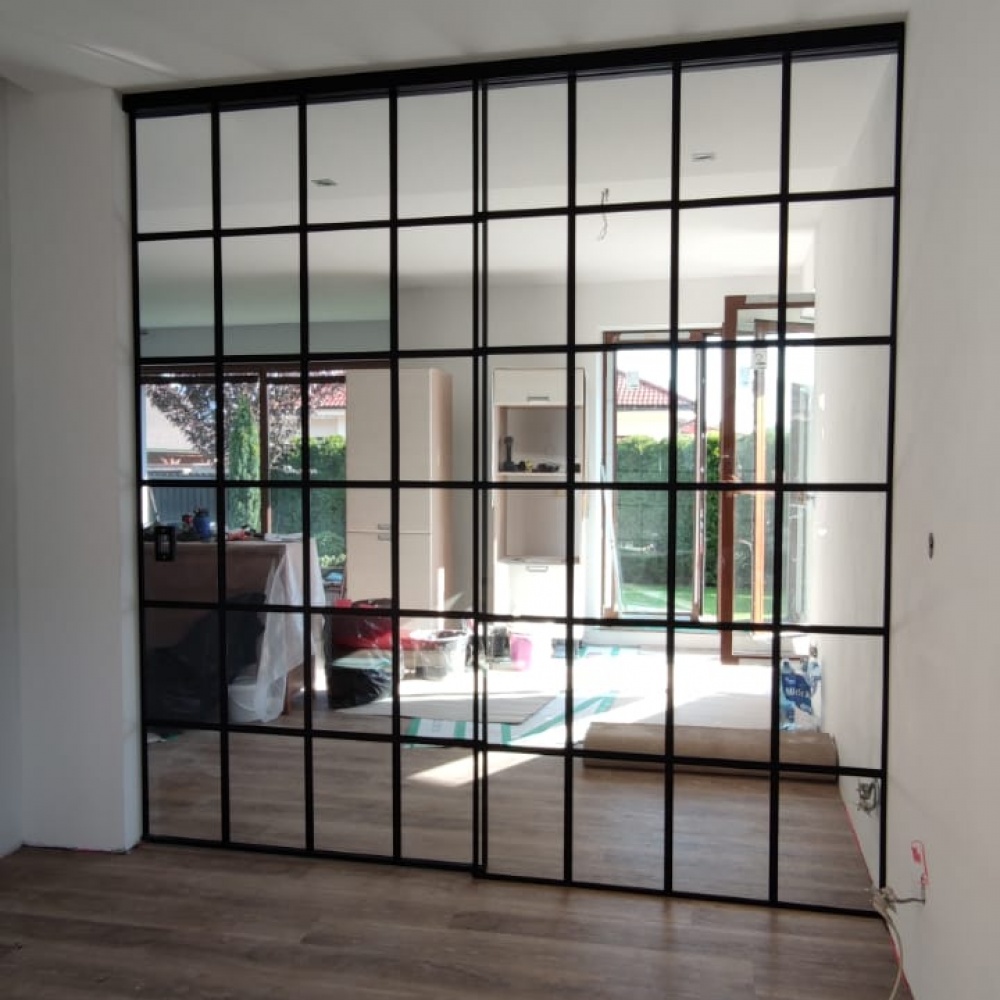 Sklenené posuvné dvere, sprchové kúty, sklenené kancelárske priečky, zasklenie terás, zimné záhrady a hliníkové okná od firmy almon. Navštívte ná&scaro